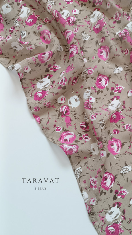 روسری حریر ژرژت کرم قواره ۱۳۰
