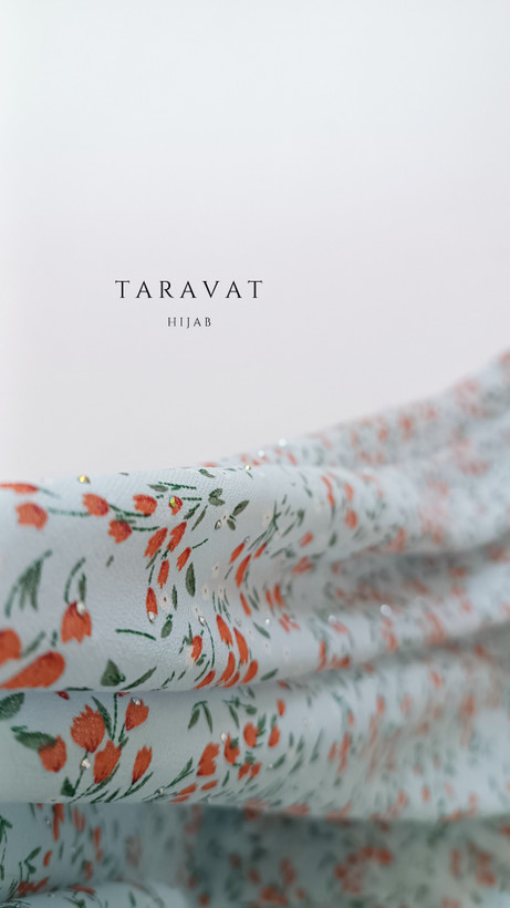 روسری حریر ژرژت نگین دار آبی قواره ۱۳۰